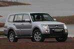 Car specs and fuel consumption for Mitsubishi Pajero